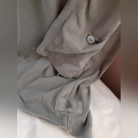 Neon Buddha Medium Khaki ¾ Sleeve Collared - Picture 10 of 16